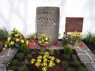 Das Grab von Dr. Max Josef Metzger am 17.04.2012